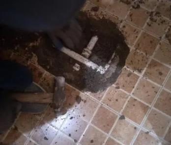 南岔卫生间漏水维修公司为您分享下卫生间渗水如何处理及注意事项