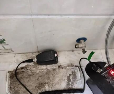 南岔屋顶漏水维修公司分享下卫生间漏水的危害及解决方法